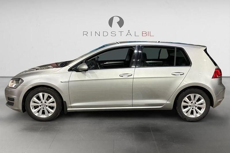 Begagnad VW Golf VII 110 HK (80 kW) 2015 Silver Halvkombi