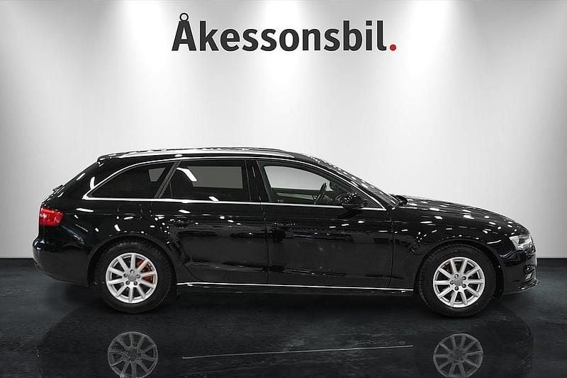 Begagnad Audi A4 143 HK (105 kW) 2012 Svart Kombi