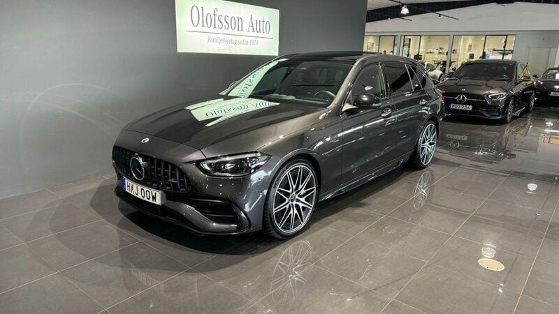 Grå Begagnad 2022 Mercedes C43 AMG Premium Plus Kombi | 699 000 kr (Marknadspris) - Bild 1/4