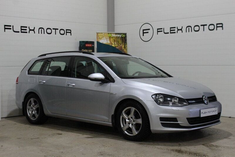 Silver Begagnad 2015 VW Golf VII Kombi | 89 800 kr (Bra pris) - Bild 1/4