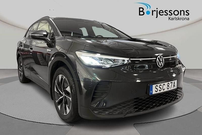 Grå Begagnad 2022 VW ID.4 Pro Performance SUV | 324 000 kr (Marknadspris) - Bild 1/4