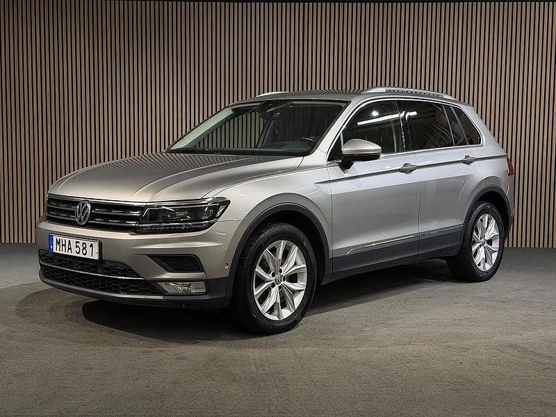 Silver Begagnad 2017 VW Tiguan GT SUV | 267 900 kr (Lite dyr) - Bild 1/4