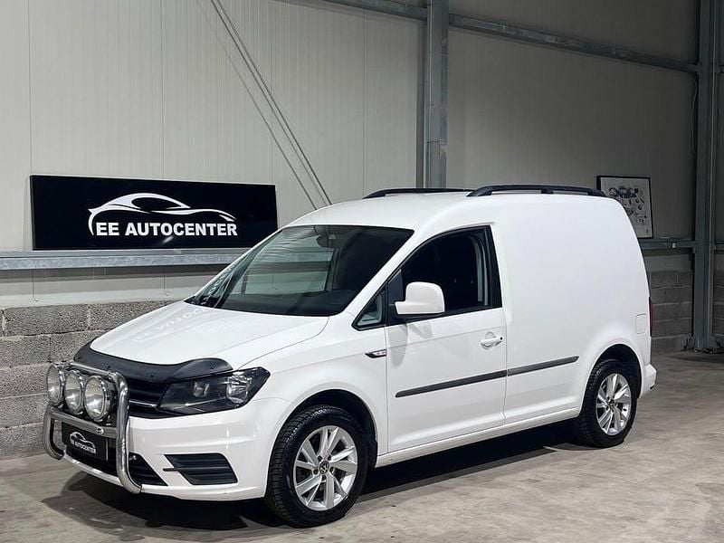 Begagnad VW Caddy 102 HK (75 kW) 2017 Vit Minibuss