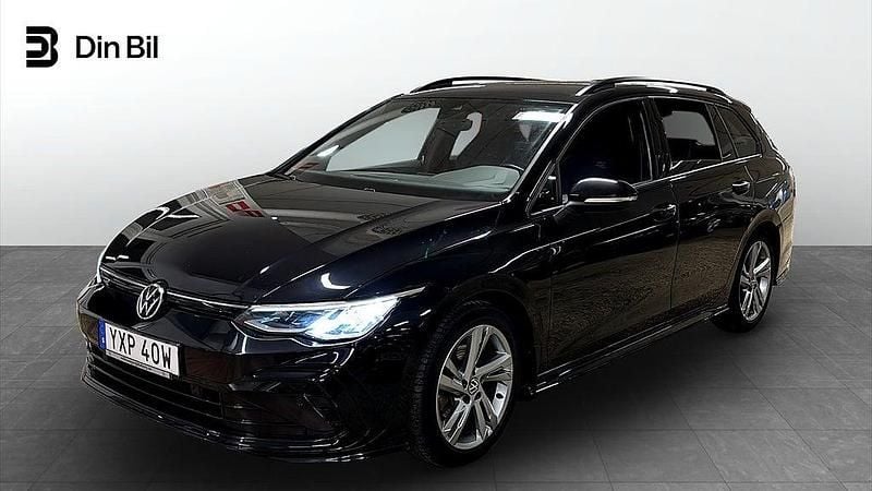 Begagnad VW Golf VIII R-line 150 HK (110 kW) 2021 Svart Kombi