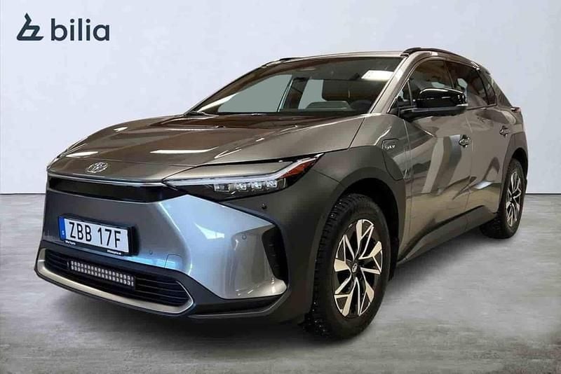 Begagnad Toyota bZ4X 164 kW (224 HK) 2025 Silver SUV