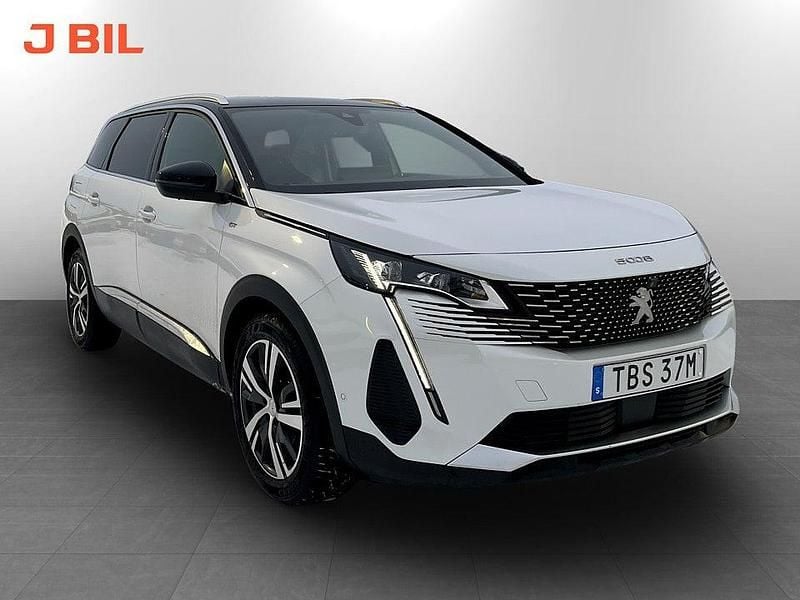 Vit Begagnad 2021 Peugeot 5008 GTi SUV | 269 900 kr (Marknadspris) - Bild 1/3