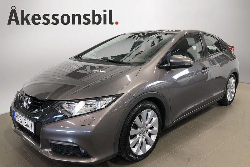 Lbrun Begagnad 2013 Honda Civic Sport Halvkombi | 99 900 kr (Marknadspris) - Bild 1/4