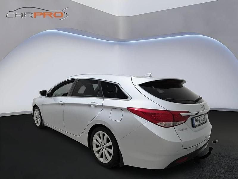 Begagnad Hyundai i40 136 HK (100 kW) 2014 Silver Kombi