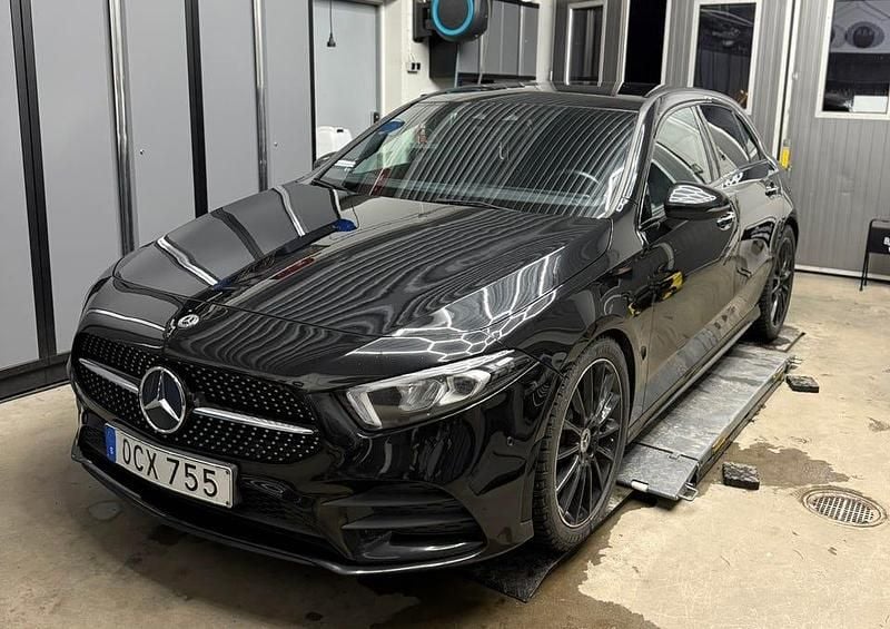 Begagnad 2019 Mercedes A200 Halvkombi | 199 900 kr (Bra pris) - Bild 1/4