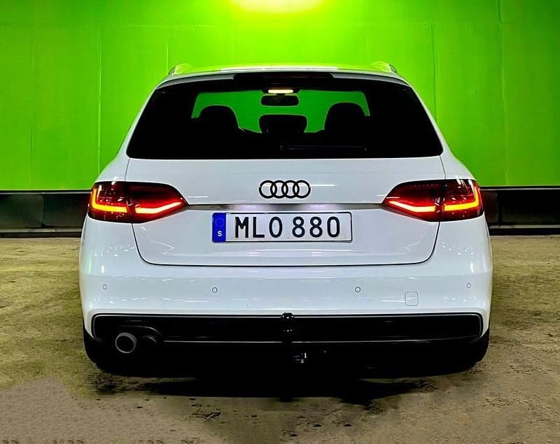 Begagnad Audi A4 S-Line 177 HK (130 kW) 2014 Kombi