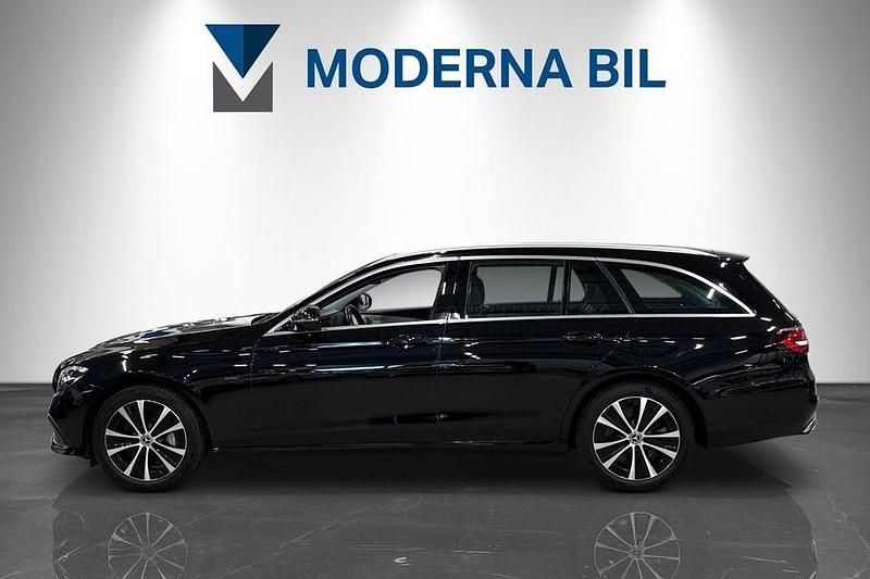 Begagnad Mercedes E300 Avantgarde 306 HK (225 kW) 2021 Svart