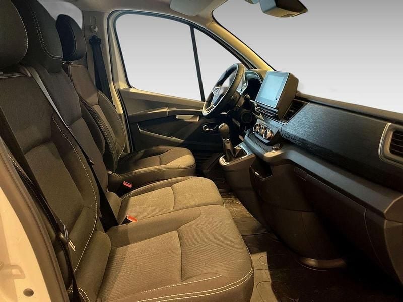 Begagnad Renault Trafic 91 kW (124 HK) 2024 Vit Minibuss