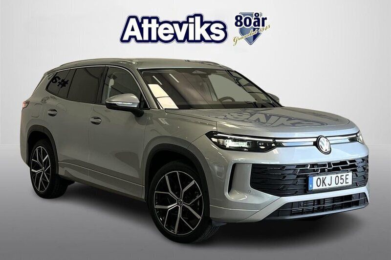 Silver Ny 2025 VW Tayron R-line SUV | 506 600 kr (Lite dyr) - Bild 1/4