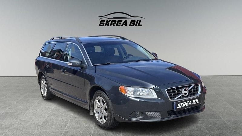 Grå Begagnad 2010 Volvo V70 Momentum Kombi | 69 900 kr (Bra pris) - Bild 1/4