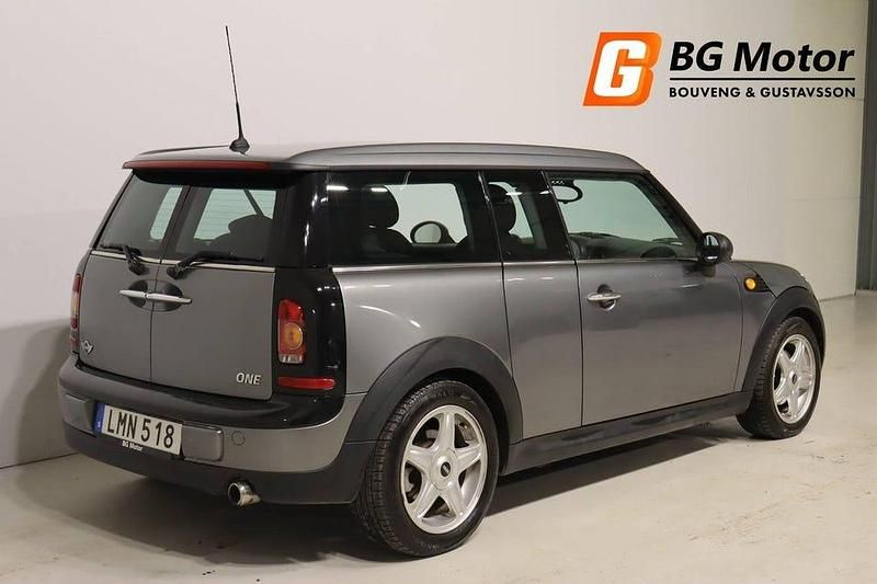 Begagnad Mini One Clubman Pepper 96 HK (70 kW) 2009 Mörkgrå Kombi