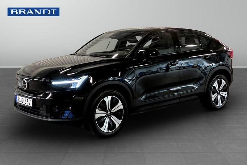 Svart Begagnad 2023 Volvo C40 Plus SUV | 349 900 kr (Marknadspris) - Bild 1/3