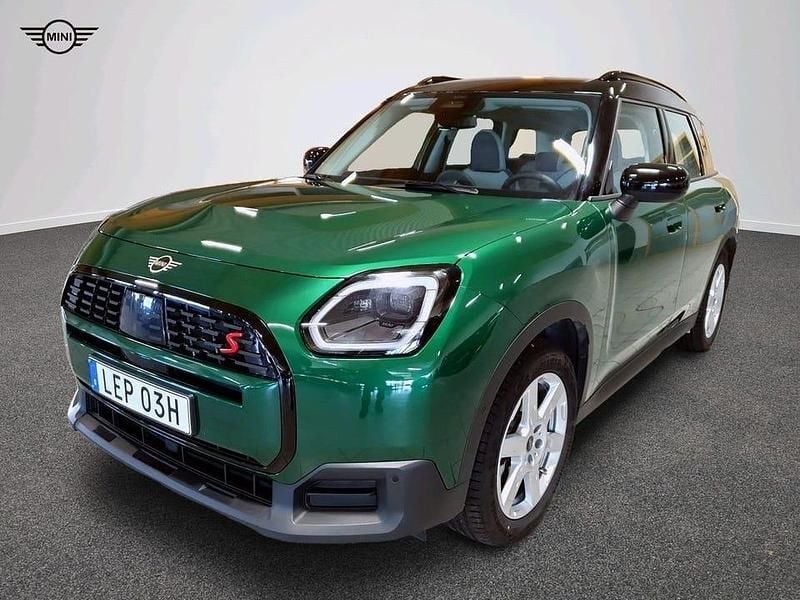 Grön Begagnad 2024 Mini Countryman SUV | 369 900 kr - Bild 1/4