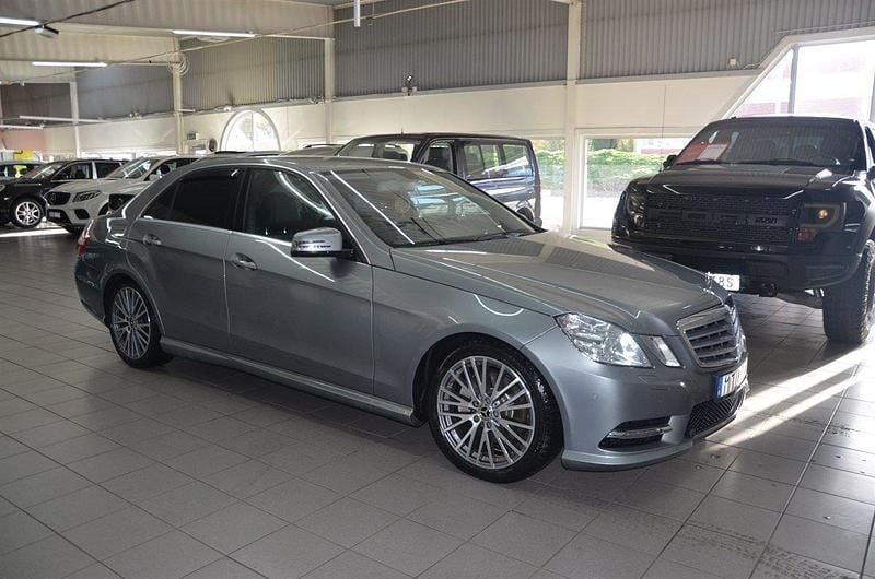 Silver Begagnad 2012 Mercedes E220 AMG Sedan | 119 900 kr (Marknadspris) - Bild 1/4