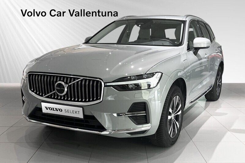 Grå Begagnad 2023 Volvo XC60 Core SUV | 459 900 kr (Bra pris) - Bild 1/4