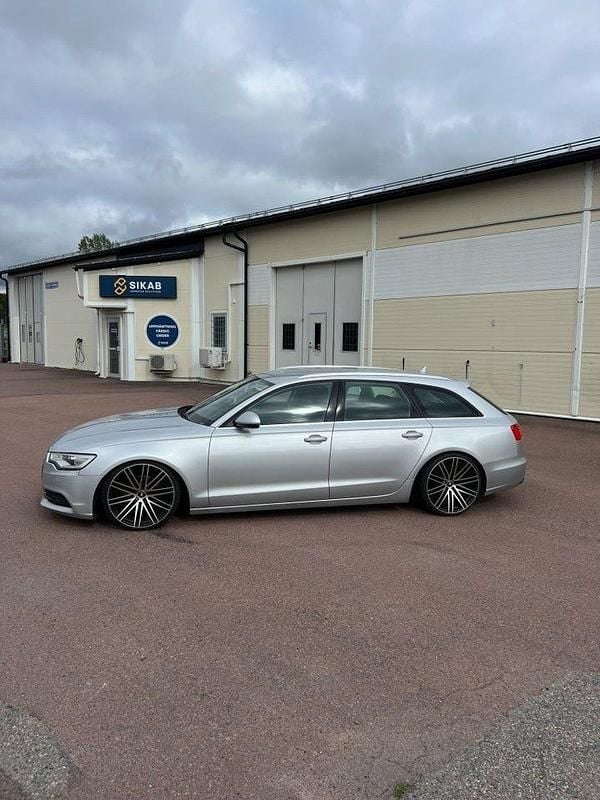 Begagnad Audi A6 177 HK (130 kW) 2012 Silver Kombi