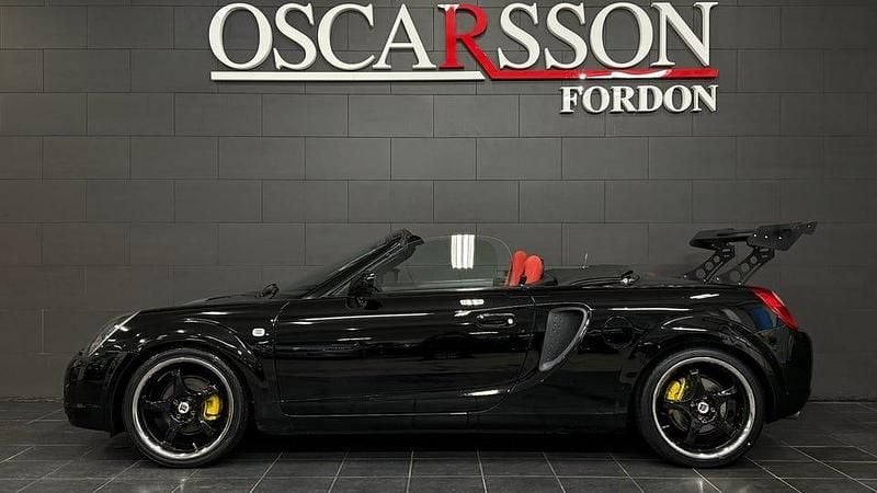 Begagnad Toyota MR2 141 HK (103 kW) 2002 Svart Cab