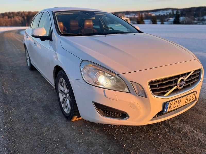Begagnad Volvo S60 205 HK (150 kW) 2011 Sedan