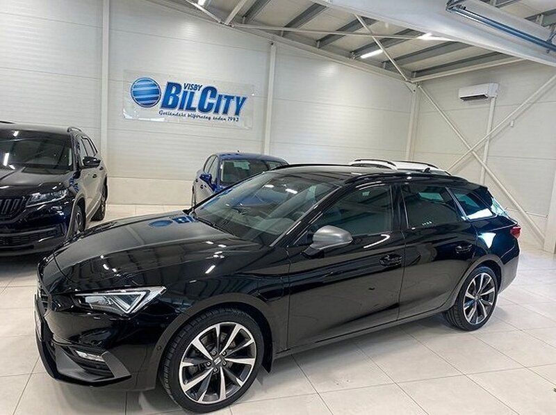Svart Begagnad 2020 Seat Leon FR Kombi | 269 900 kr (Lite dyr) - Bild 1/4