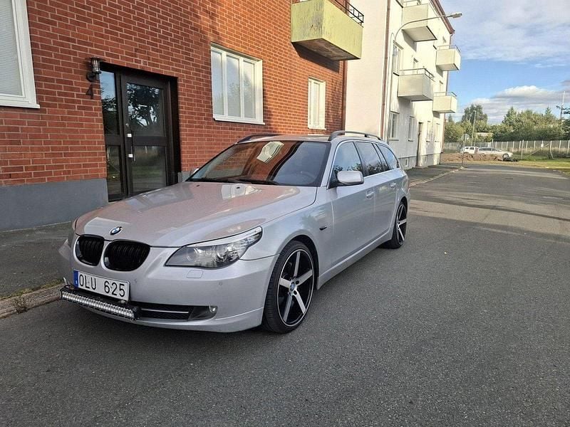 Begagnad 2008 BMW 520 Kombi | 60 000 kr - Bild 1/4