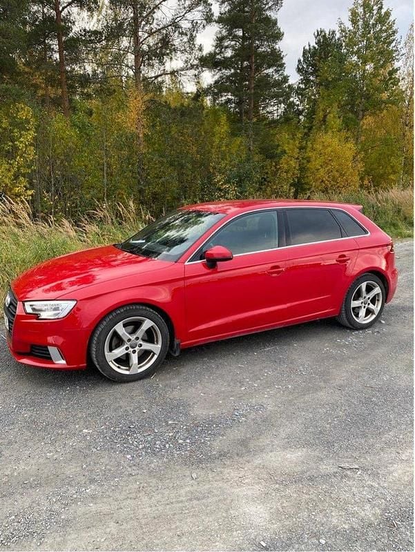 Begagnad 2019 Audi A3 Sportback Halvkombi | 145 000 kr - Bild 1/4