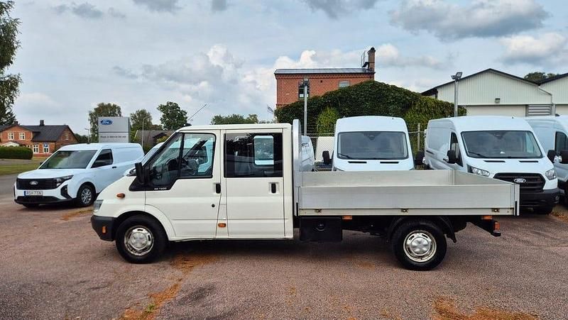 Flerfärgad (vit) Begagnad 2003 Ford Transit Van | 123 750 kr - Bild 1/4