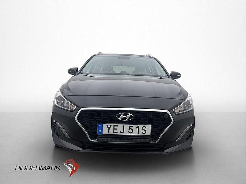 Begagnad Hyundai i30 Trend 120 HK (88 kW) 2018 Svart Kombi