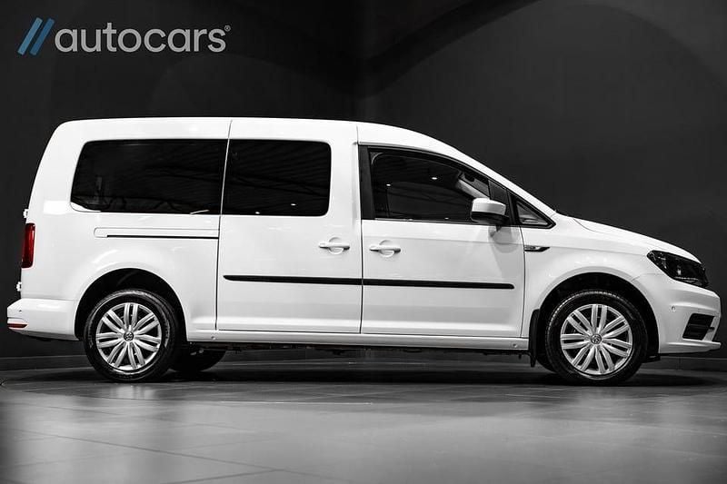 Begagnad VW Caddy Maxi Life Life 102 HK (75 kW) 2019 Vit Minibuss