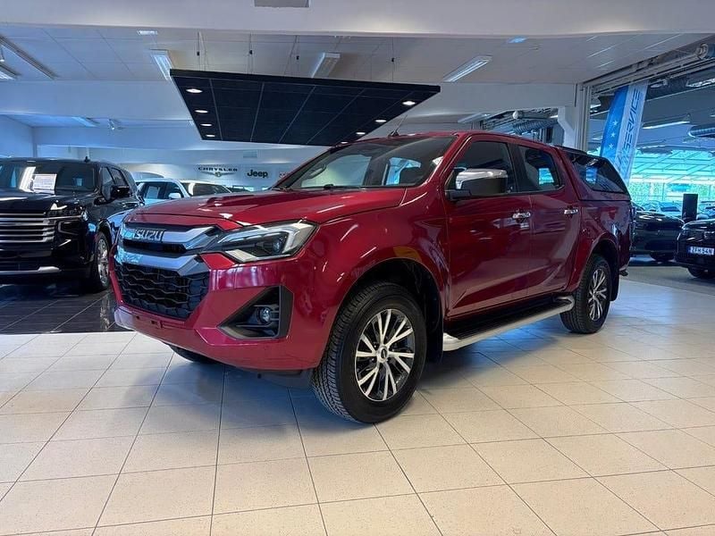 Red spinel mica metallic Begagnad 2024 Isuzu D-Max Pickup | 785 625 kr (Dyr) - Bild 1/4
