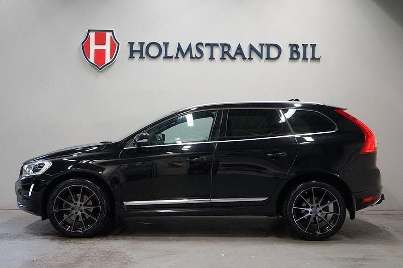 Svart Begagnad 2017 Volvo XC60 Summum SUV | 214 800 kr (Bra pris) - Bild 1/4