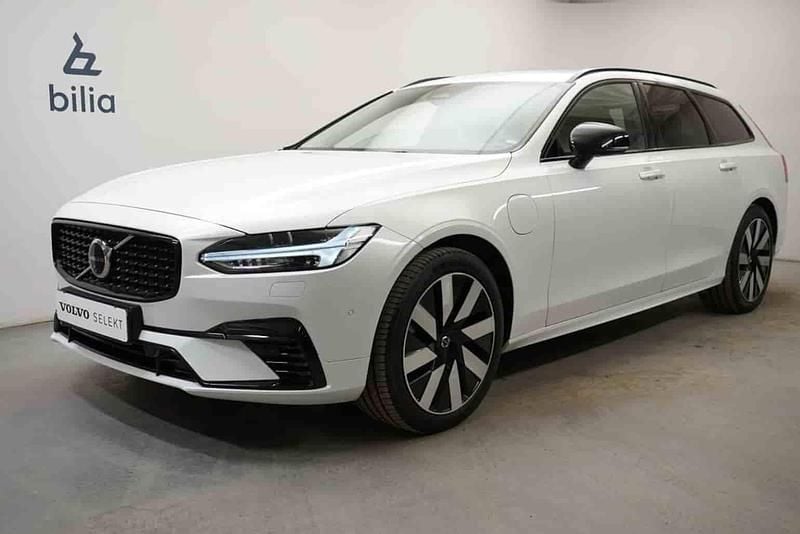 Begagnad Volvo V90 2025 Vit Kombi