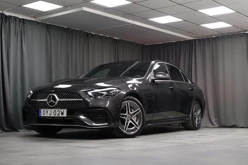 Begagnad Mercedes C300e Advanced Plus 313 HK (230 kW) 2024 Grå Sedan