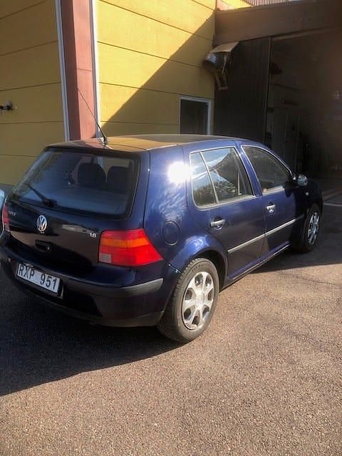 Begagnad 2001 VW Golf IV | 24 900 kr (Dyr) - Bild 1/3