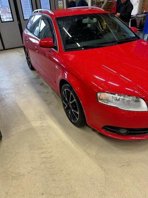 Röd Begagnad 2007 Audi A4 Comfort Kombi | 53 000 kr (Marknadspris) - Bild 1/4