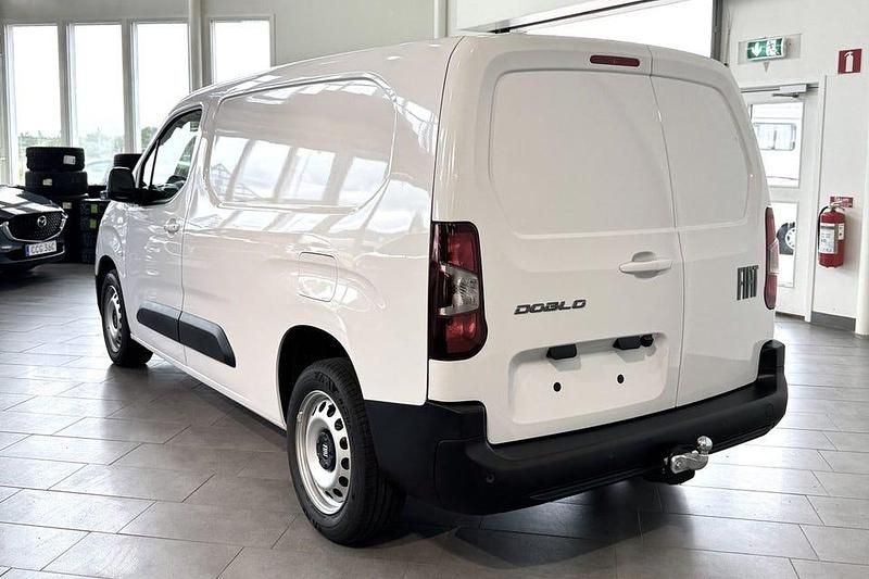 Ny Fiat Doblò 131 HK (96 kW) 2025 Vit Minibuss