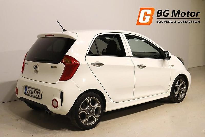 Begagnad Kia Picanto 67 HK (49 kW) 2016 Vit Halvkombi