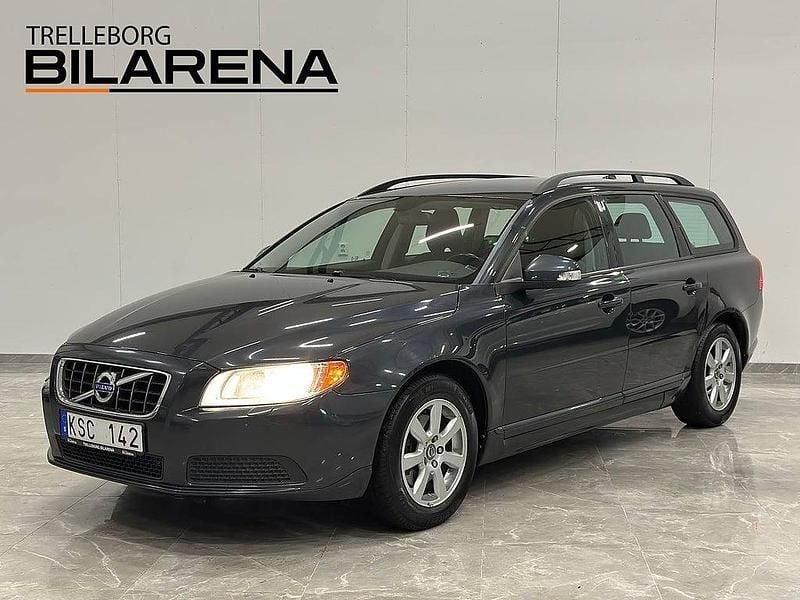 Grå Begagnad 2010 Volvo V70 Kombi | 79 900 kr (Marknadspris) - Bild 1/4