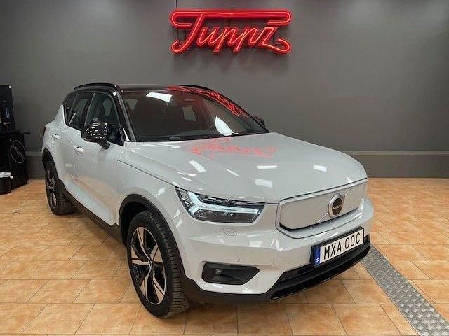 Silver Begagnad 2021 Volvo XC40 Plus SUV | 369 000 kr - Bild 1/3