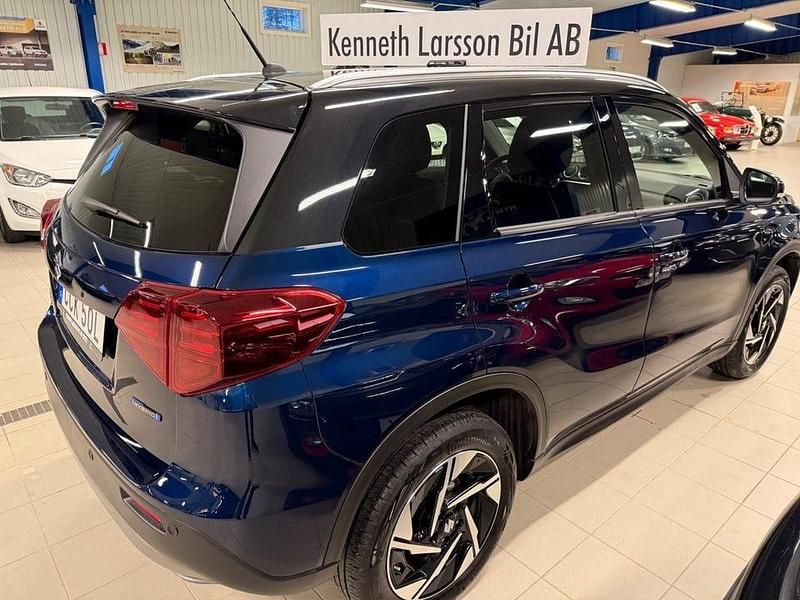 Begagnad Suzuki Vitara 116 HK (85 kW) 2025 Blå SUV