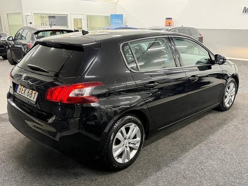 Begagnad Peugeot 308 Active 92 HK (67 kW) 2014 Svart Halvkombi