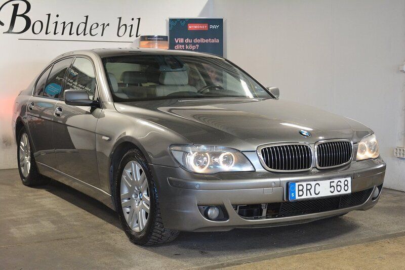 Grå Begagnad 2006 BMW 740 Sport Line Sedan | 69 800 kr - Bild 1/4