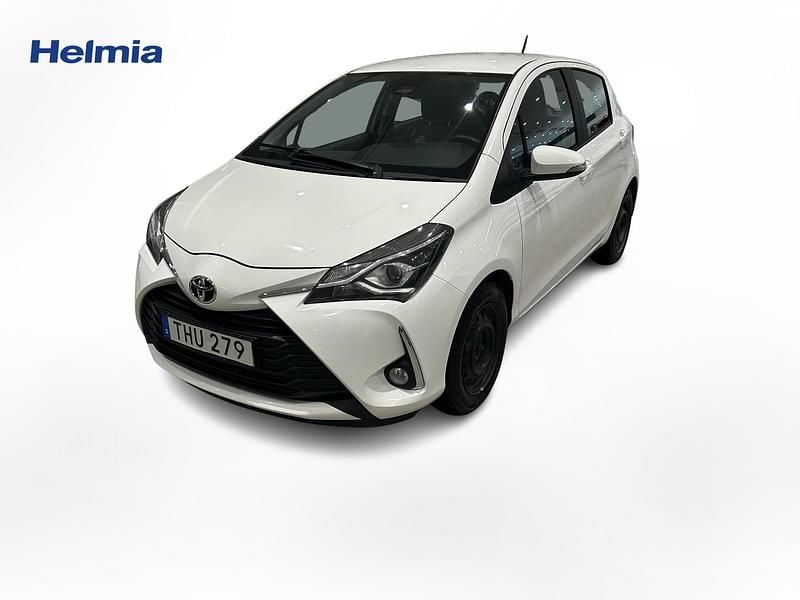 Vit Begagnad 2019 Toyota Yaris Halvkombi | 154 900 kr (Marknadspris) - Bild 1/4
