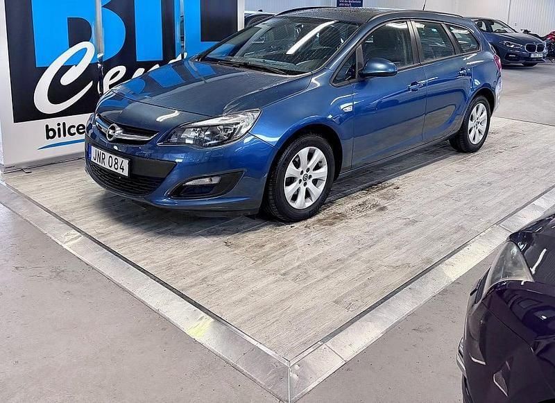 Begagnad Opel Astra drive 140 HK (102 kW) 2016 Blå Kombi