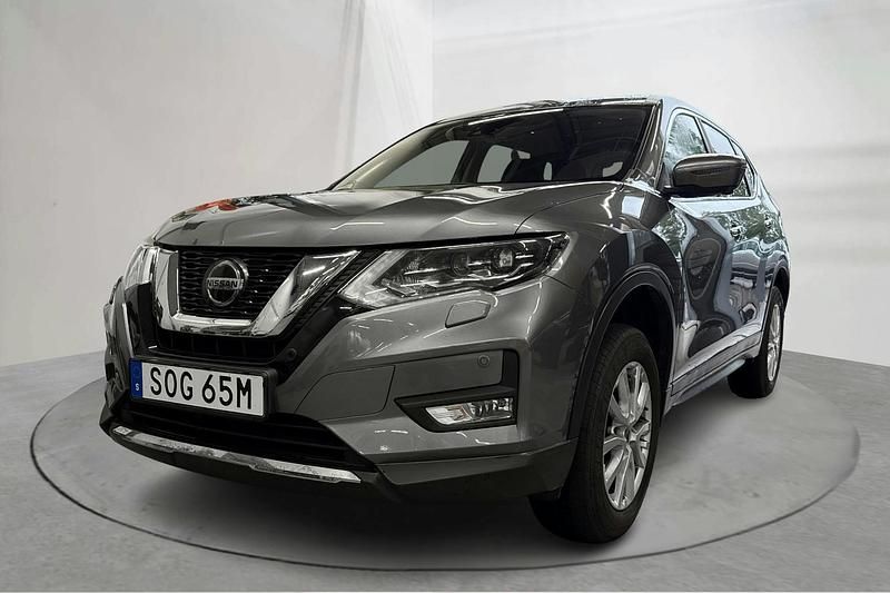 Grå Begagnad 2020 Nissan X-Trail Acenta SUV | 179 800 kr - Bild 1/4