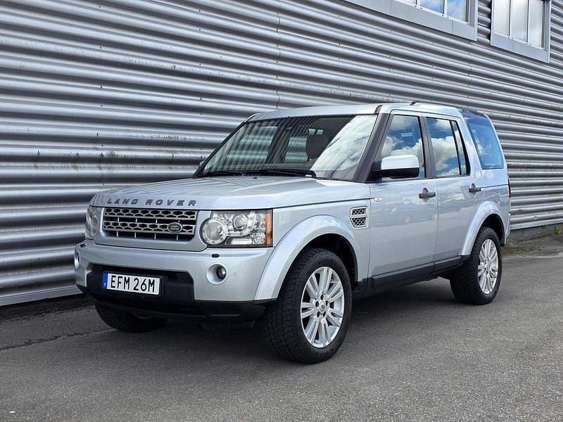 Silver Begagnad 2010 Land Rover Discovery 4 SUV | 129 900 kr (Bra pris) - Bild 1/4