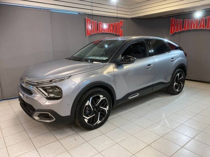 Orange Begagnad 2022 Citroën C4 Shine Halvkombi | 279 900 kr (Lite dyr) - Bild 1/4